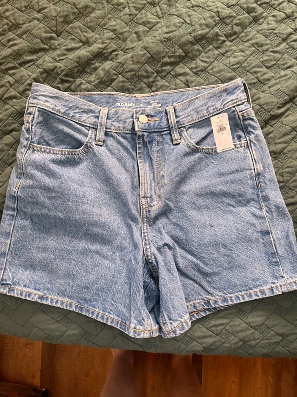 Old Navy Light Wash Denim Women's High-Rise Shorts